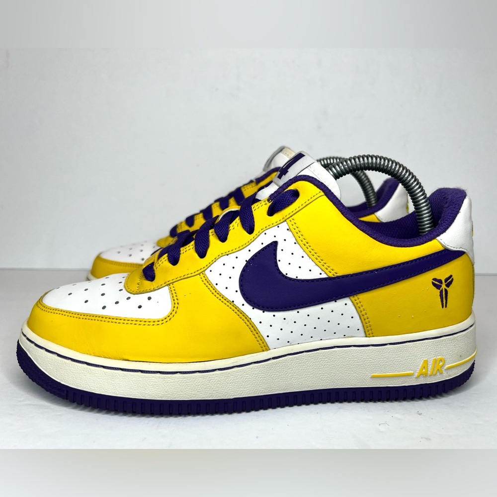 Nike Kids Sneakers in Yellow, Purple & White